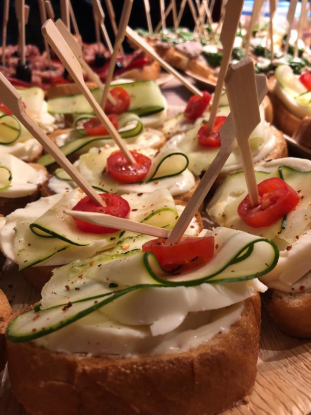 Finger Food Flying Buffet Catering